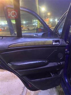 بی ئێم دەبڵیو X5